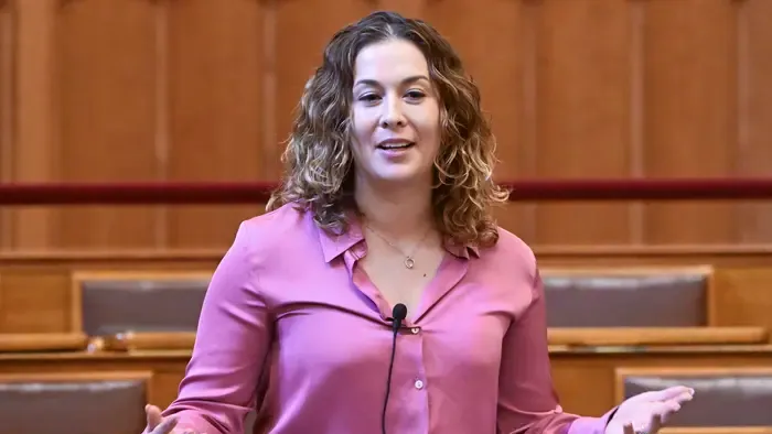 Szentkirályi Alexandra alaposan kiosztotta a botmixeres Cseh Katalint és az egyházakat támadó Barabás Richárdot