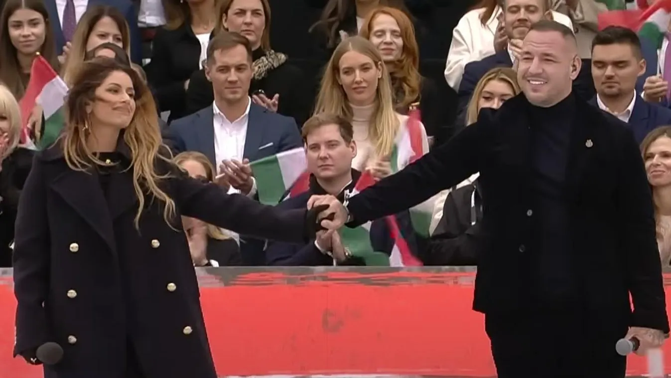 "Béke van, felejts el minden háborút" - A Háborúellenes Gyűlésen is hatalmasat énekelt Radics Gigi és Curtis