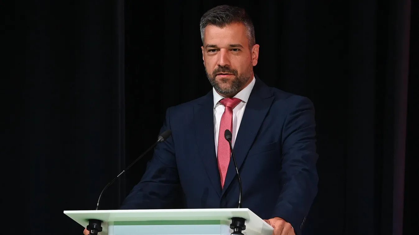 László András: a 7-es cikkelyes eljárás csak ürügy arra, hogy Brüsszelből folyamatosan zsarolják a magyar kormányt
