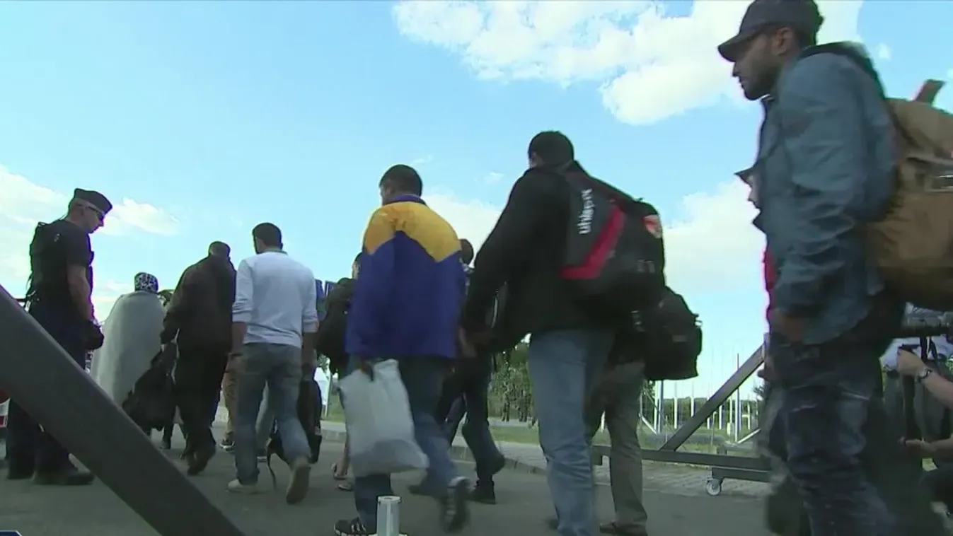 Magyarország kitart eddigi migrációs politikája mellett