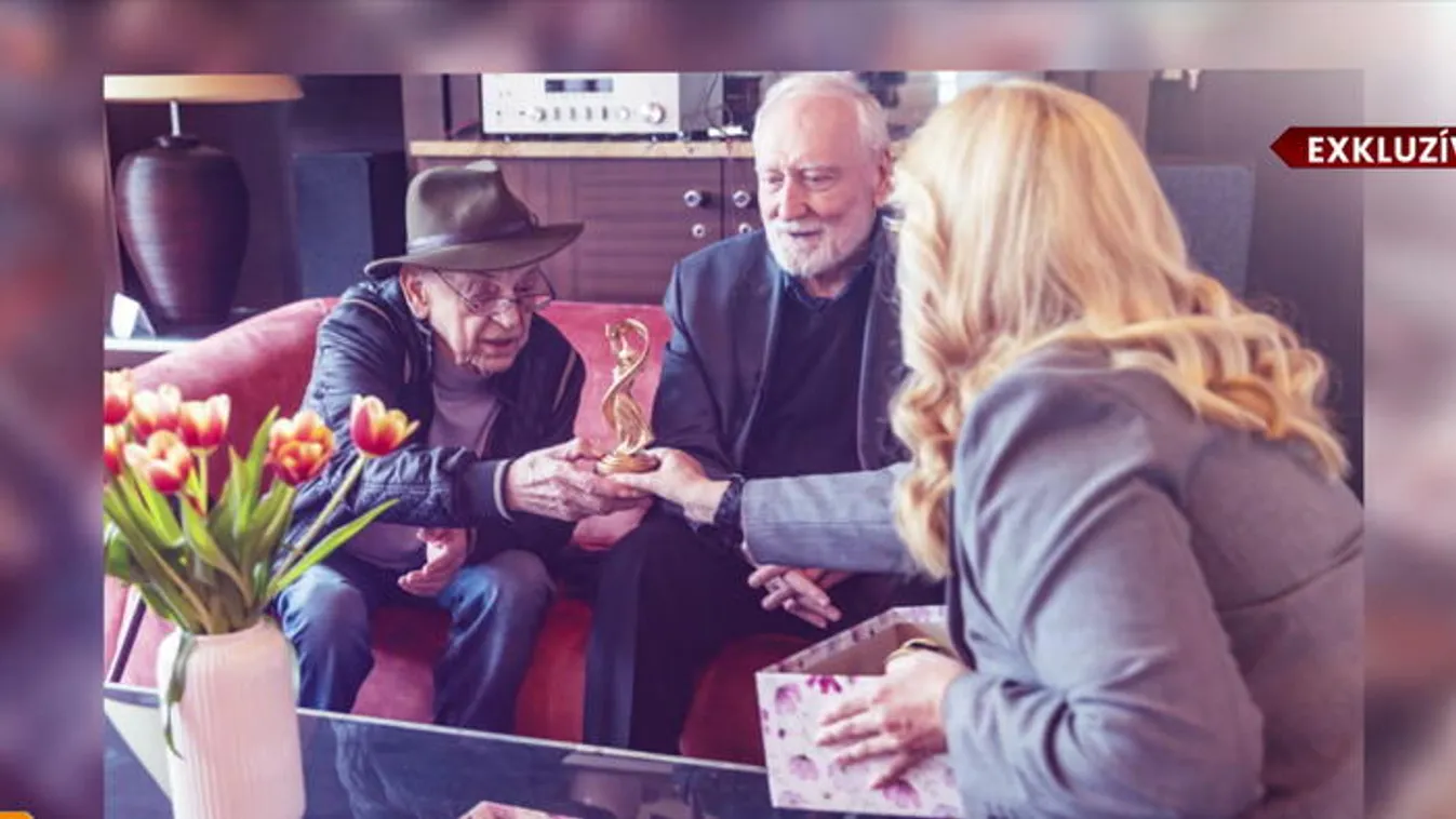 Ez messziről jött!