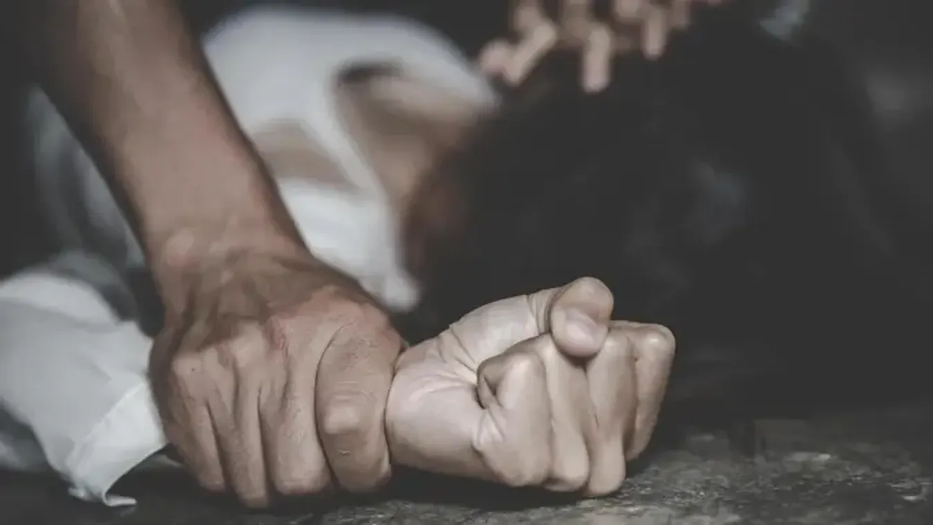 Árokban erőszakolt meg egy nőt egy biciklis, értékeit is ellopta