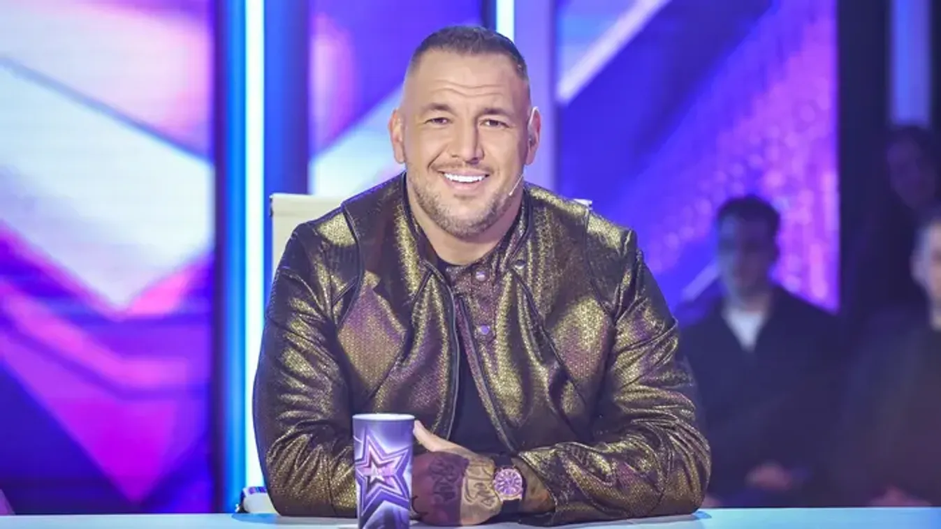 Az ágyból posztolt Curtis és felesége, társaságuk akadt - Fotó