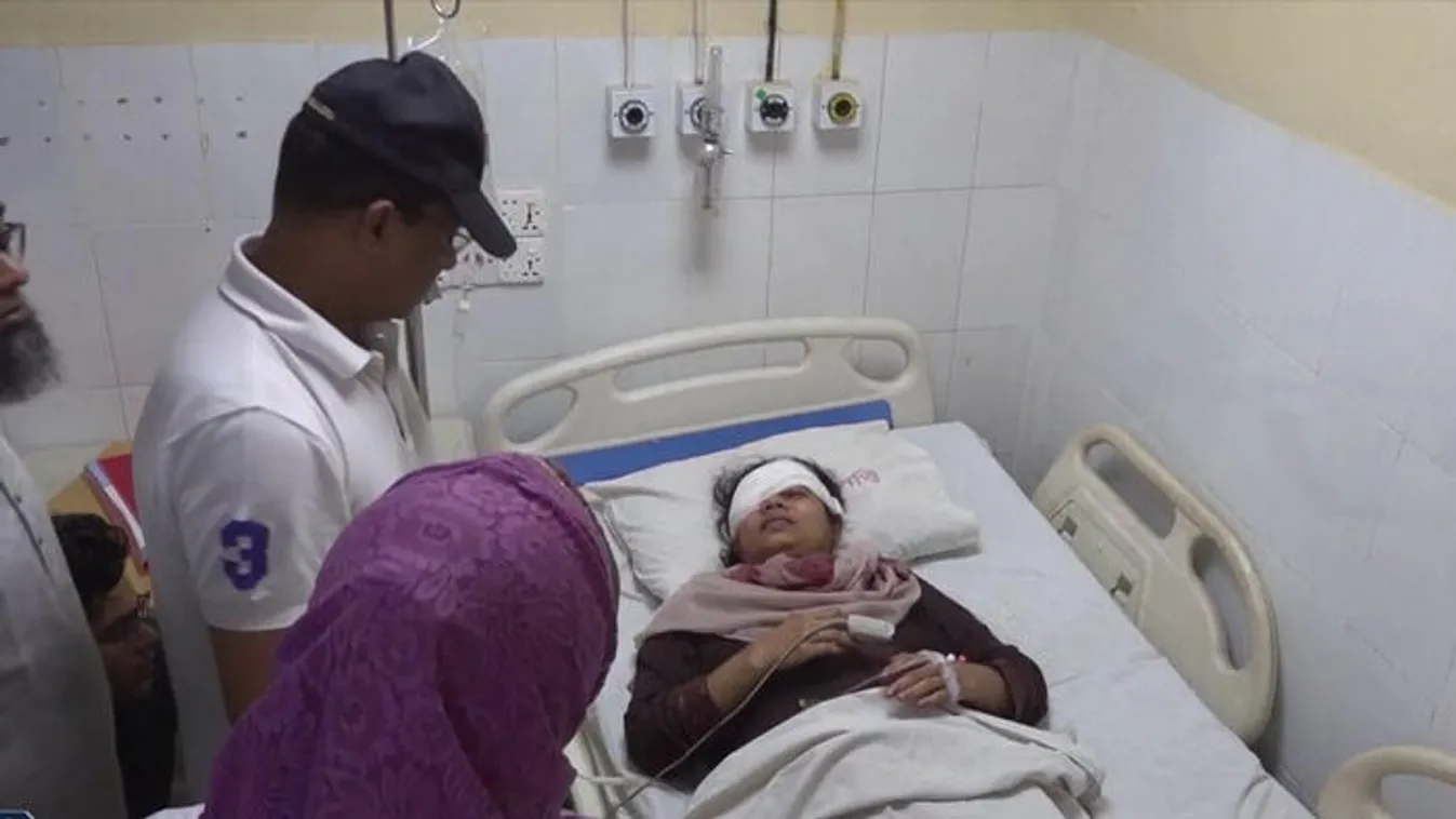 A leszakadó korlát ölte meg őket