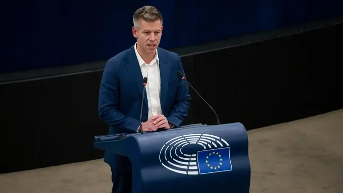 Háborúpártiak! A DK és a Tisza Párt nem a magyarok érdekeit képviselik