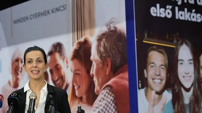Koncz Zsófia: sosem látott mértékű támogatást biztosítanak a gyermeket vállaló pároknak