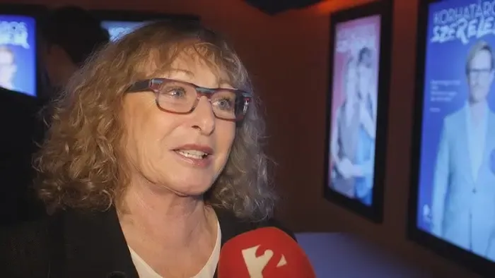 Így még sosem láttuk! 78 évesen ledobja a textilt Bánsági Ildikó