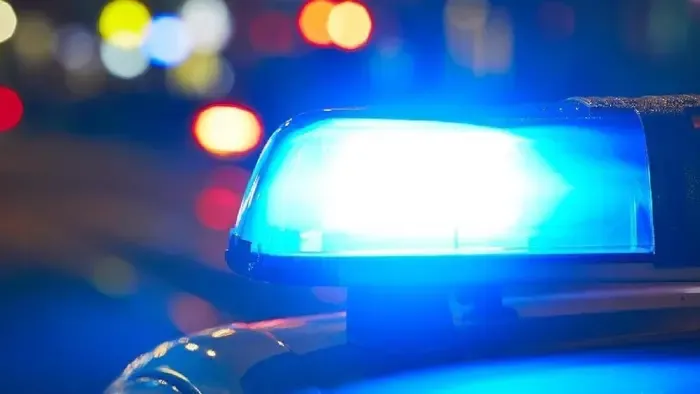 Meghalt egy 9 éves kislány, miután lezuhant a harmadik emeletről