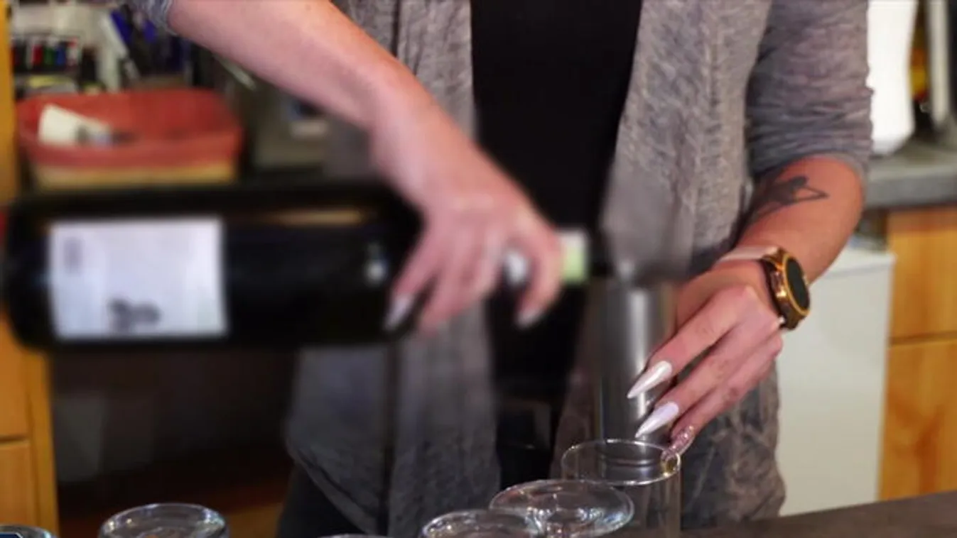 „Ha valaki nem bírja ki, az problémás”