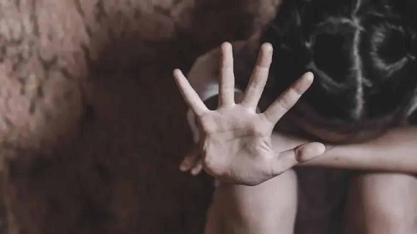 Saját kislányáról készített pornográf felvételeket, most elítélték