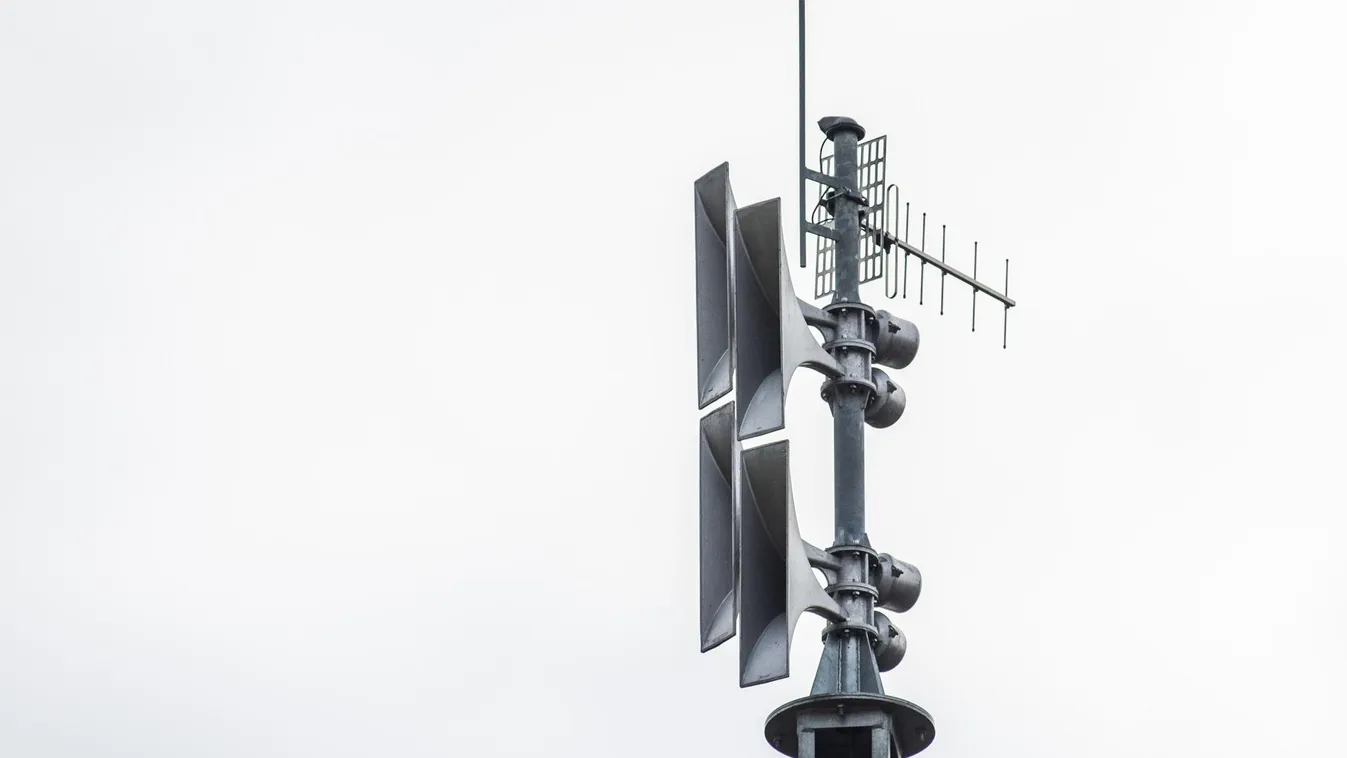 Megszólaltak a szirénák Paksnál, tájékoztatást adott ki a katasztrófavédelem