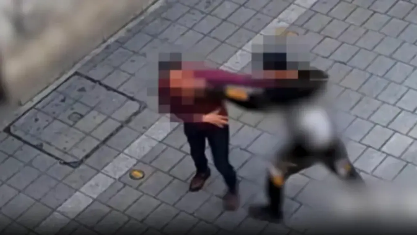 Videón, ahogy megragadta a turista nyakát, a falhoz lökte és fejbe verte a Bulinegyedben