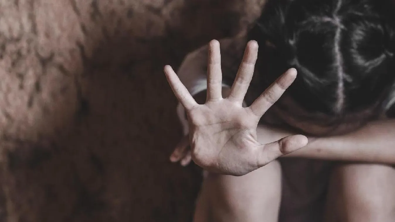 Saját kislányáról készített pornográf felvételeket, most elítélték