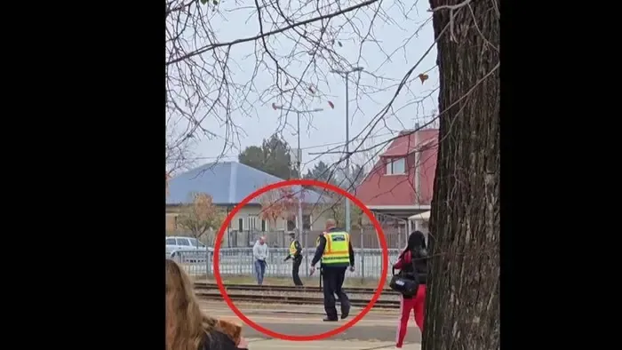 Síneken át üldöztek egy utast Ócsánál, videón a kergetőzés