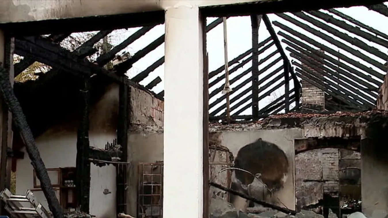 Ketten is meghaltak háztűzben