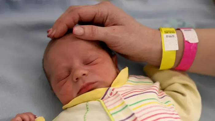 Szeptemberben 123 ezren érvényesítették a csed, a gyed és az örökbefogadási díj kedvezményét