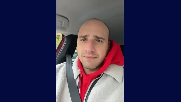 Megrongálták Brasch Bence autóját, kiakadt az énekes - Videó