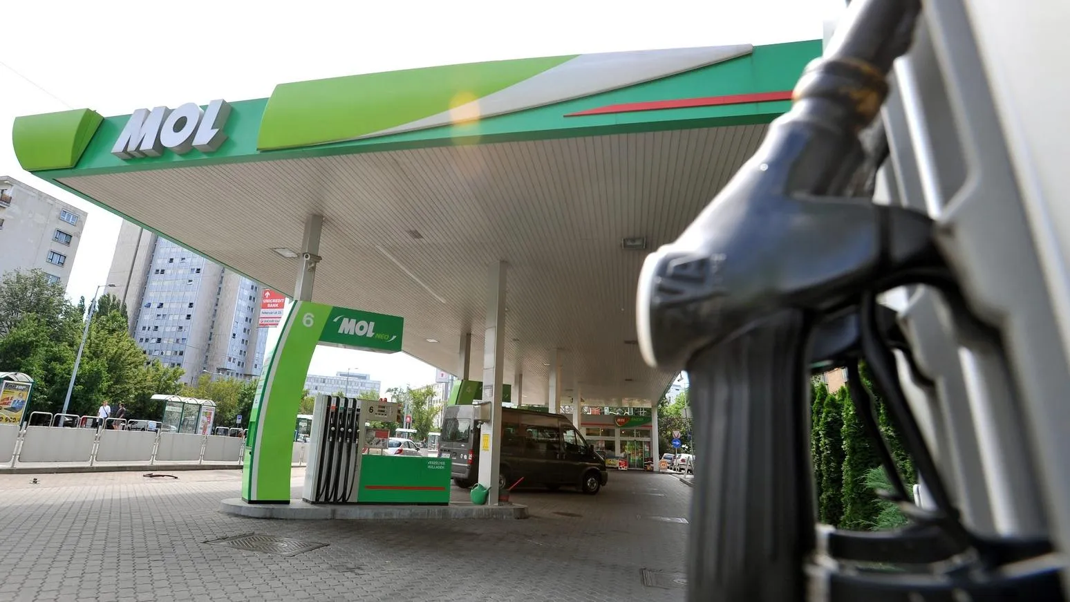 A MOL részesedést is szerezhet a szerb NIS-ben, Magyarország pedig bővítheti olajipari érdekeltségeit