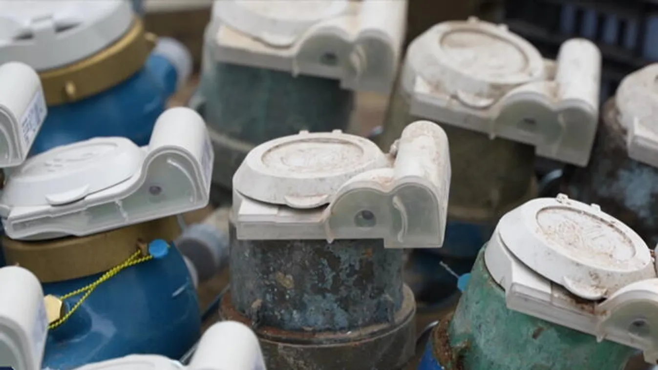 Jön a fagy, sokan téliesítik a vízórát