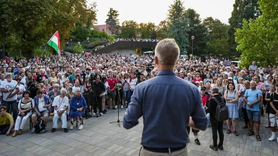 Politikai elemző a Tisza jelöltállításáról: Itt most az új ellenzéket toborozzák