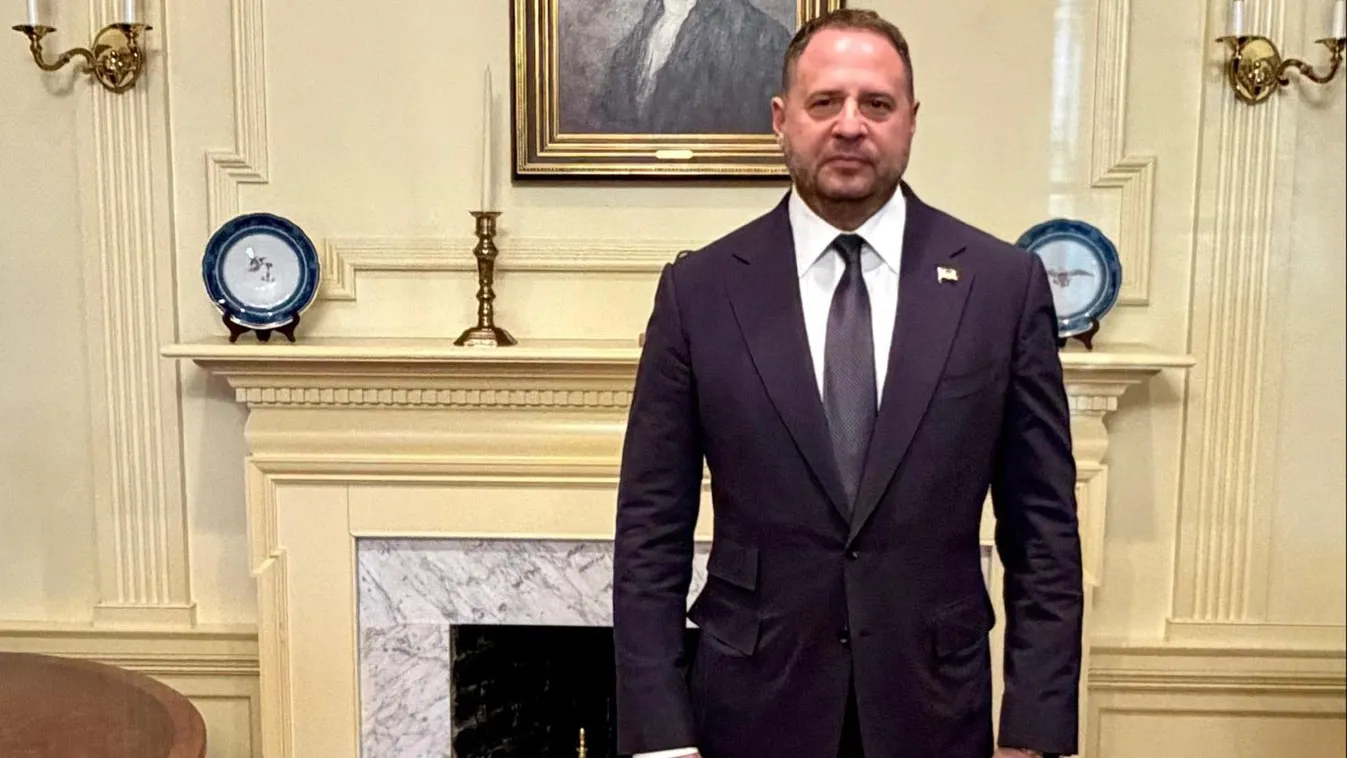 Súlyos korrupciós vádak az ukrán elnöki hivatal vezetője ellen