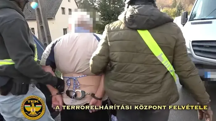 Elfogtak egy férfit, aki csőbombával sebesített meg egy nyugdíjast Monorierdőn