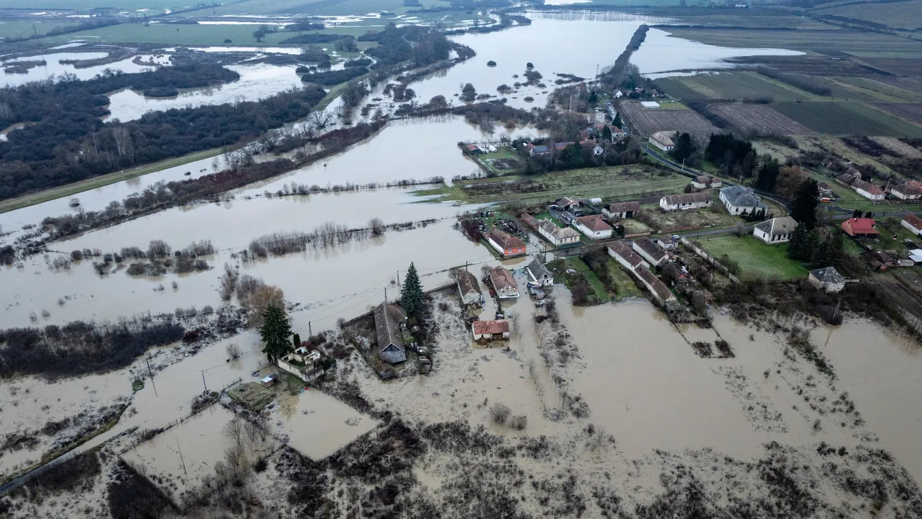 Ennyi volt: lezárták az utakat Észak-Magyarország területein