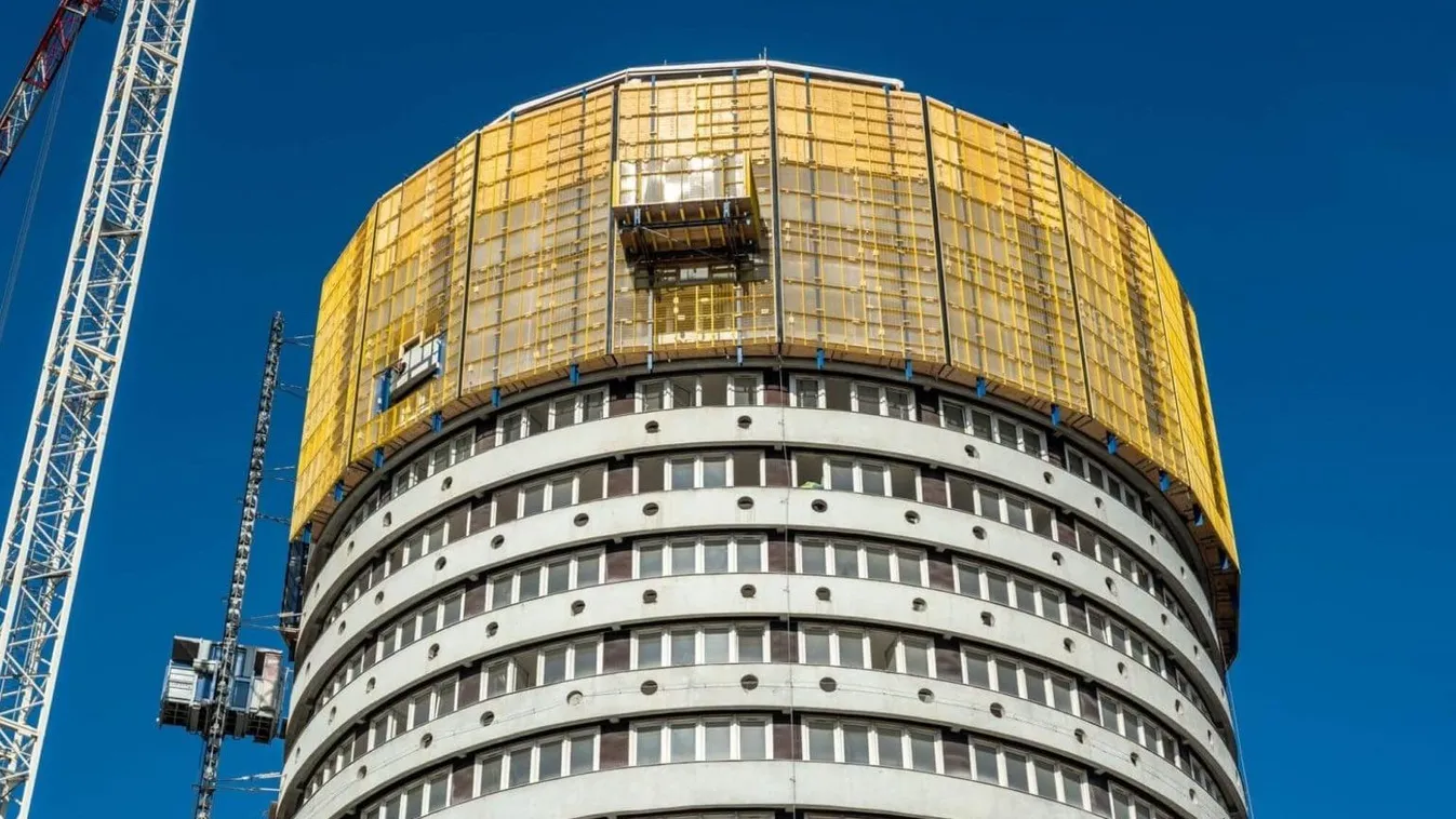 Látványos videó: Így újul meg a legendás Körszálló