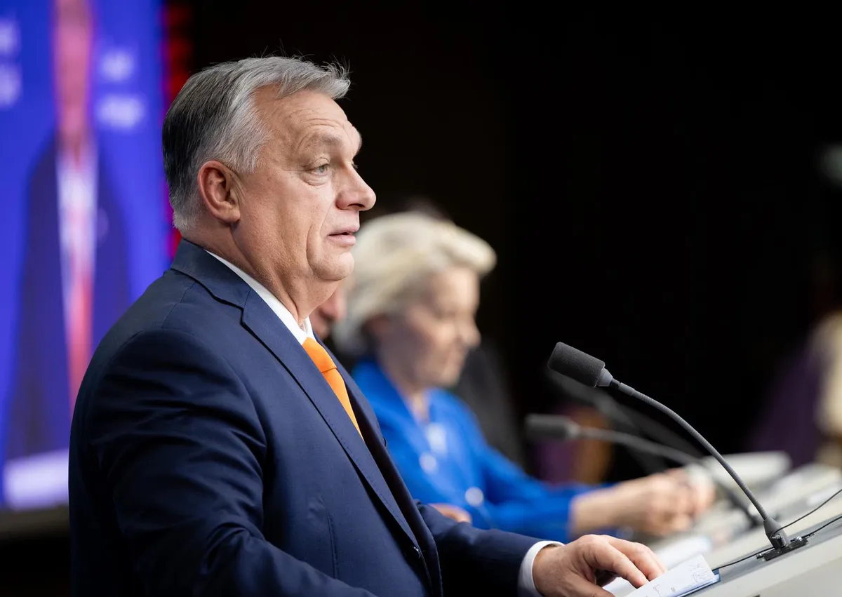 Orbán Viktor egyértelműen úgy látja, hogy az Ursula von der Leyen vezette Európai Bizottság a remélt béke helyett a háború mellett teszi le a garast