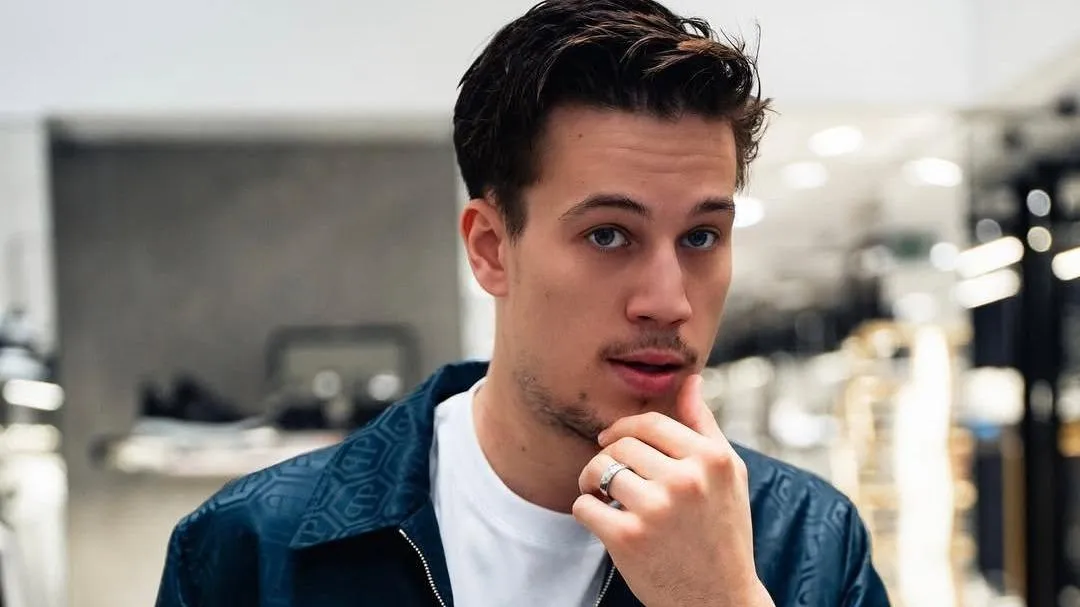 Újra szingli? Egy elit randioldalon bukkant fel a magyar tinibálvány