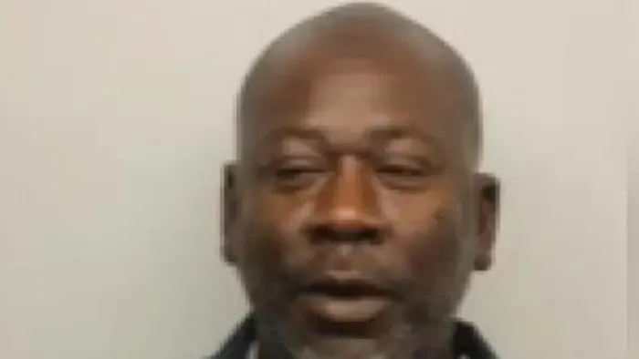 Belerúgott a bevásárlókocsijába, ezért halálra szúrta a 18 éves fiút