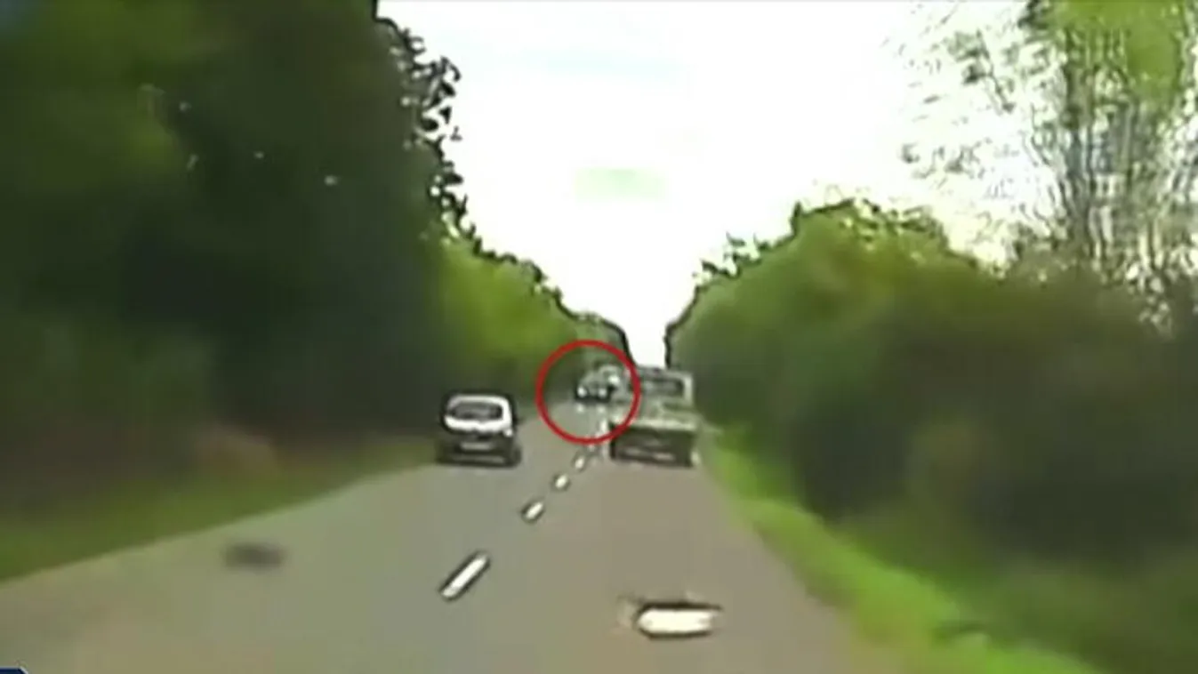 Centiken múlt a súlyos frontális baleset