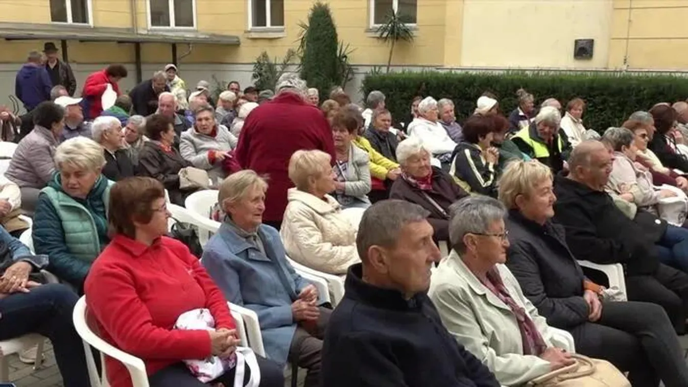 A nyugdíjasok rengeteget veszíthetnek, ha a Tisza Párt hatalomra jutna