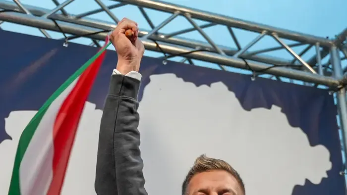 Kibújt a szög a zsákból: Magyar Péterék a Nemzetközi Valutaalap megszorító tervét hajtanák végre