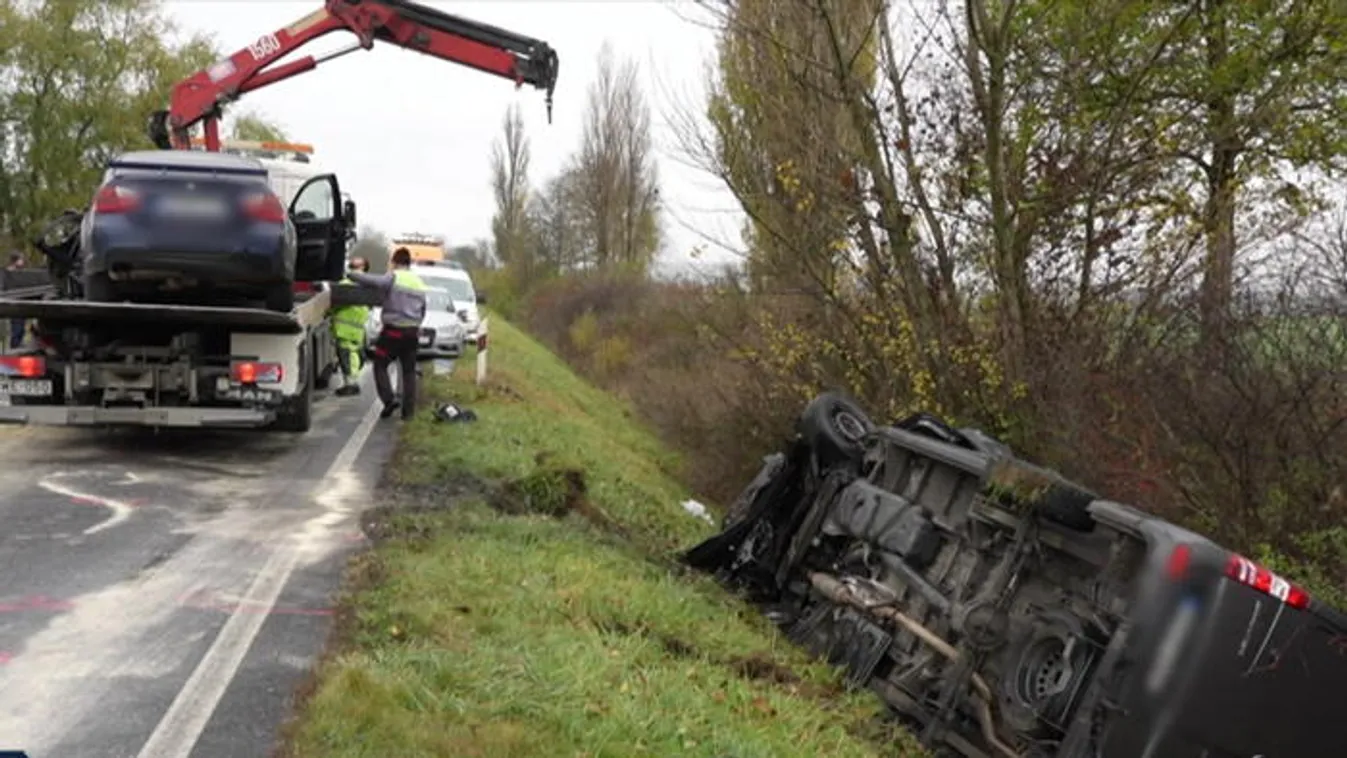Frontálisan ütköztek, meghaltak