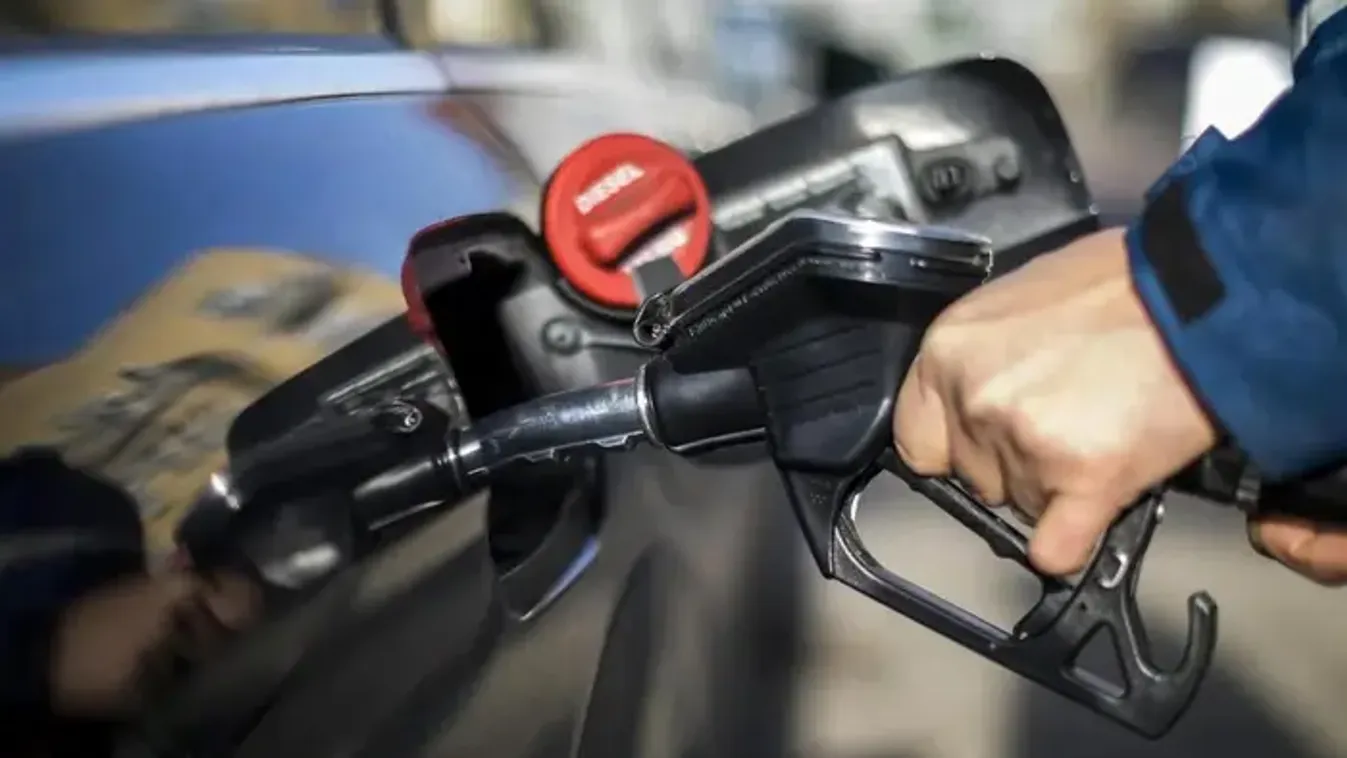 Üzemanyagár-változás: Ha tud, még ma tankoljon!