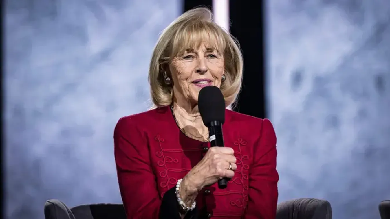 Schmittné Makray Katalin: A szeretet nyelvére van szükség!