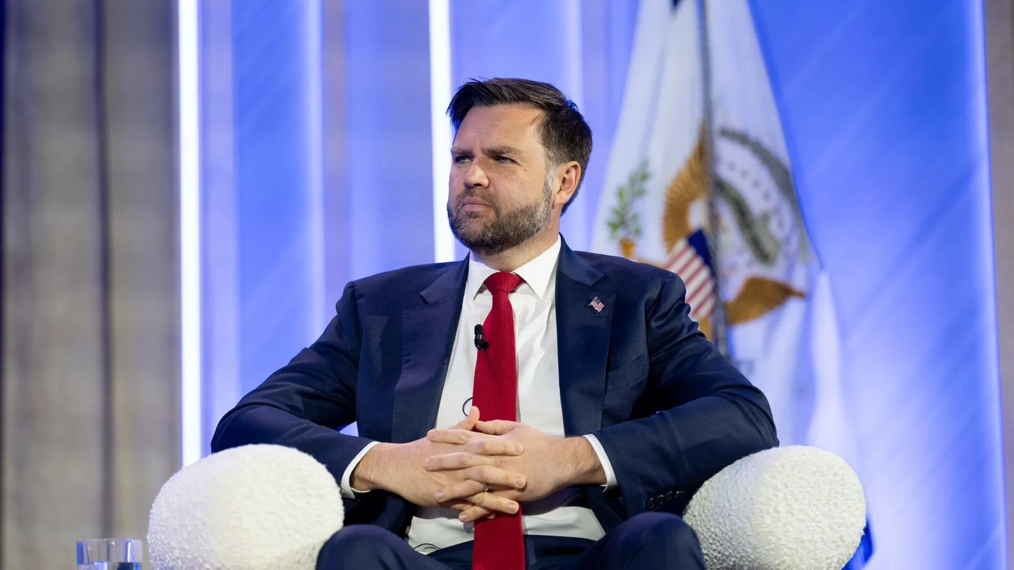 J.D. Vance: Trump célja, hogy Oroszország és Ukrajna kereskedjen és kulturális kapcsolatokat építsen, ne háborúzzon