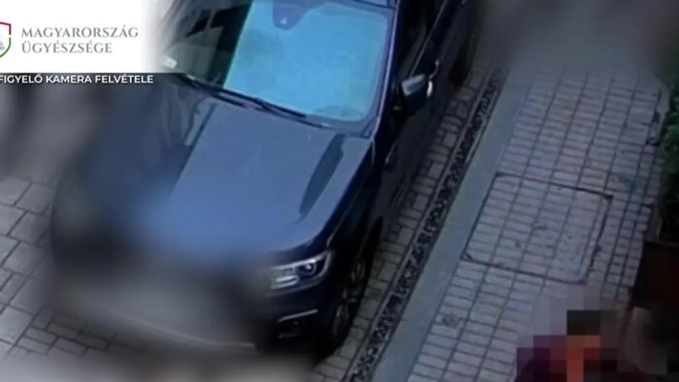 A biztonsági őr megragadta a turista nyakát, a falhoz lökte és fejbe verte a Bulinegyedben.

