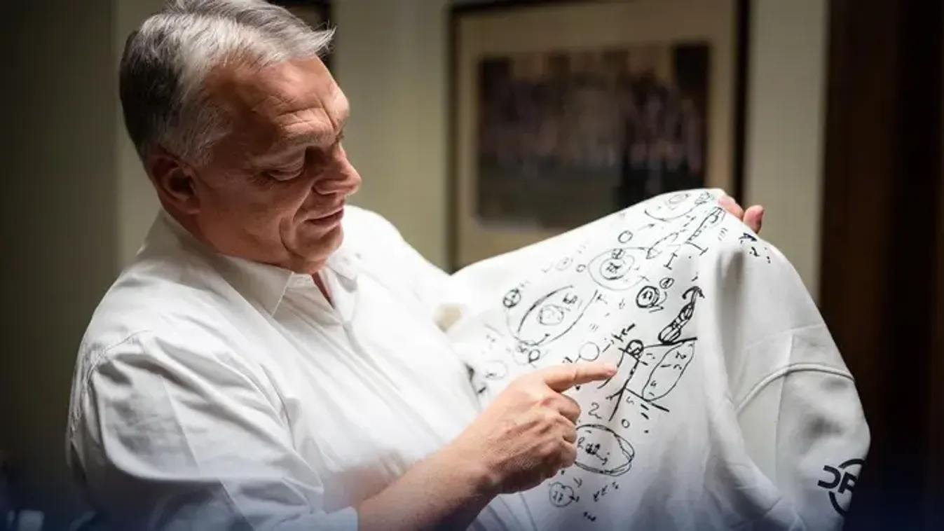 Orbán Viktor olyan szállítmányt kapott, amit most már bárki megszerezhet