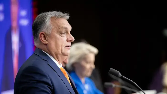 Orbán Viktor: Állítsuk le a megnyerhetetlen háború és a korrupt ukrán háborús maffia finanszírozását