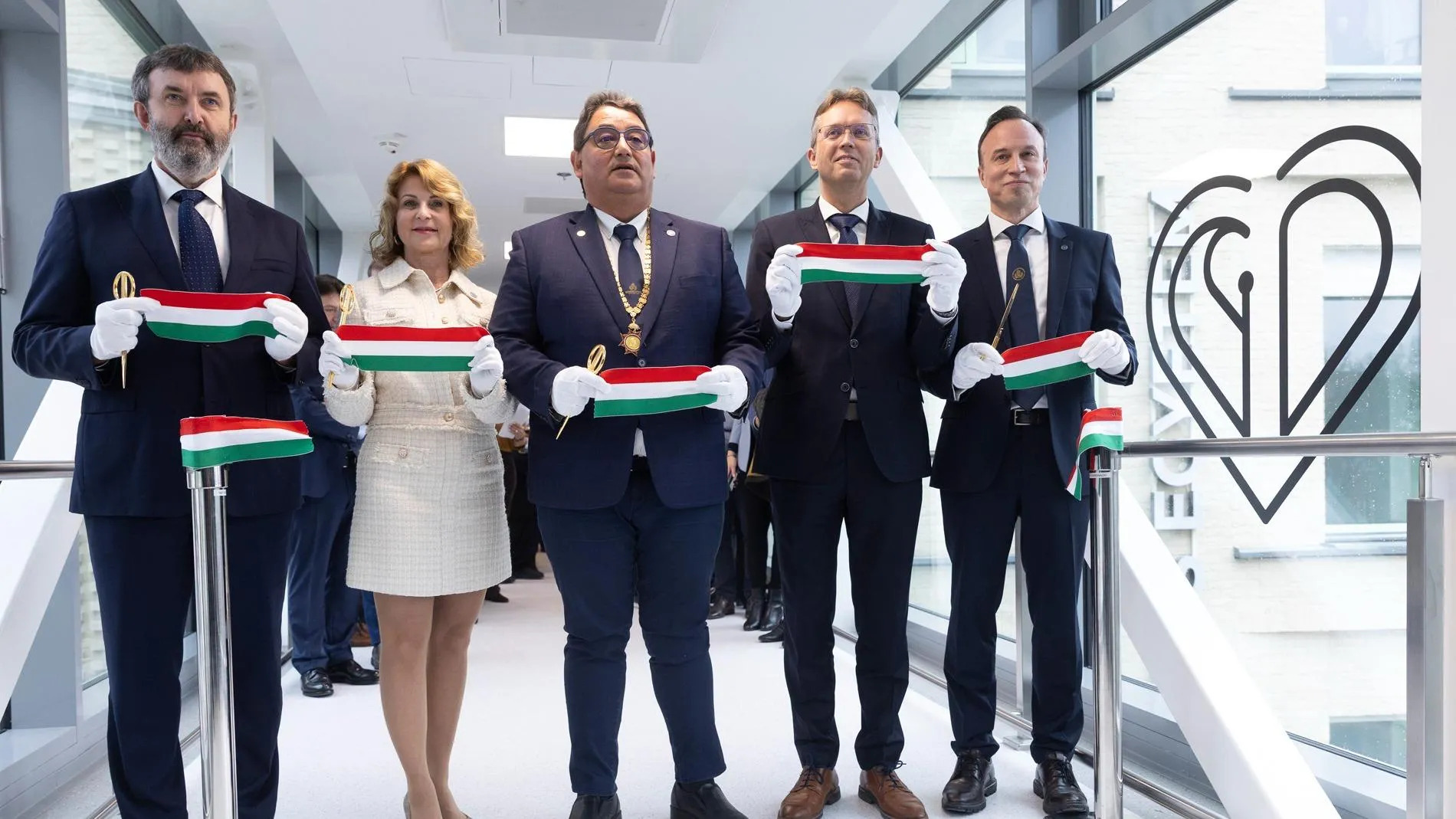 Átadták a szuperkórházat a Városmajorban