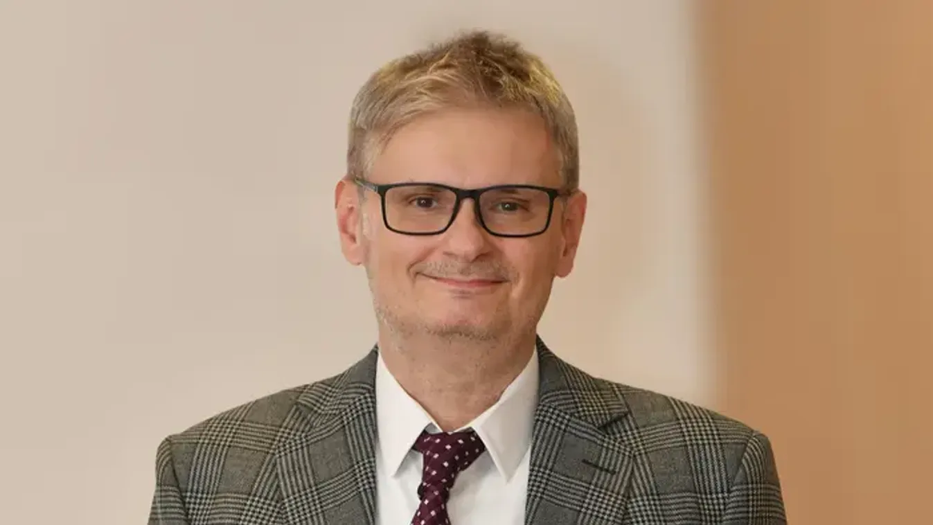 A szemfényvesztő műsorvezetőjeként Jáksó László csatlakozik a TV2 csapatához