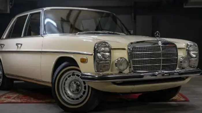 Kalapács alá kerülnek az álomautók Óbudán