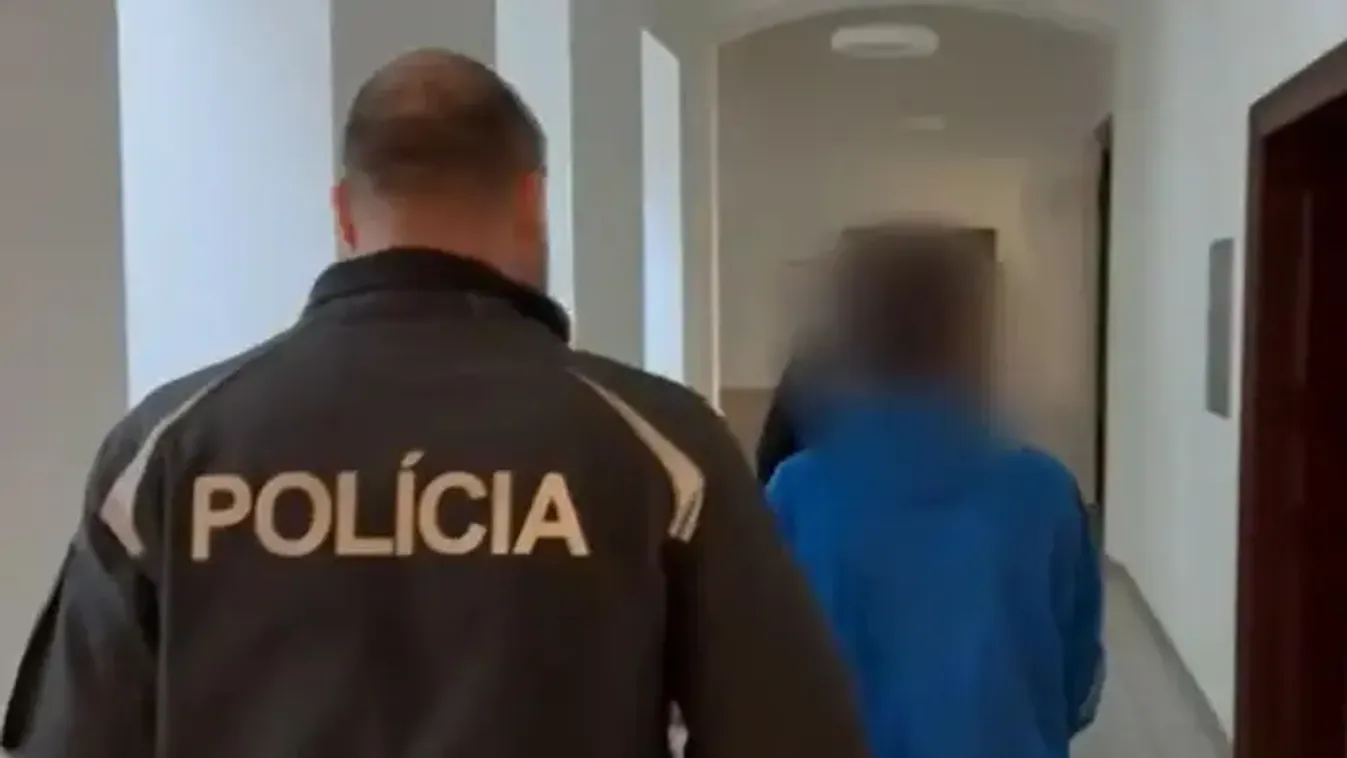 Pornográf fotók készítésével zsarolt egy fiatal férfi egy 12 éves kislányt