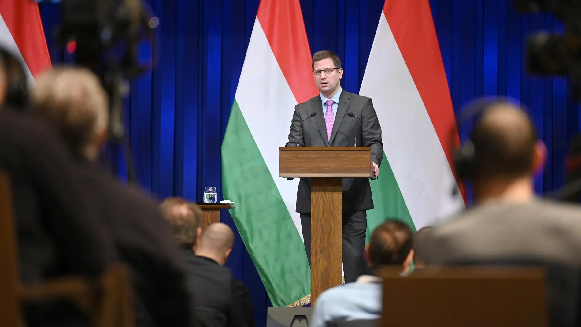 Gulyás Gergely: kulcsfontosságú, hogy az EU támogassa az amerikai béketörekvéseket