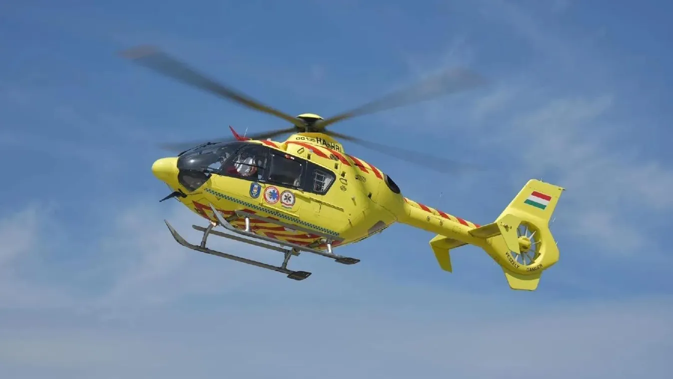 Motorbaleset a 811-es főúton - Mentőhelikopter sietett a helyszínre
