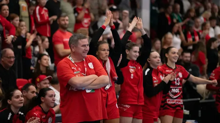 Különleges módon köszöntik a születésnapos Elek Gábort az esztergomi szurkolók