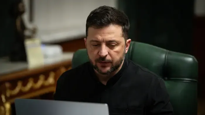 Zelenszkij: Ukrajna vagy kulcsfontosságú partnerét, vagy a méltóságát veszítheti el