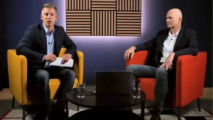 Újságírókat fenyegetett, távoznia kell a közéletből a Tisza Párt politikusának